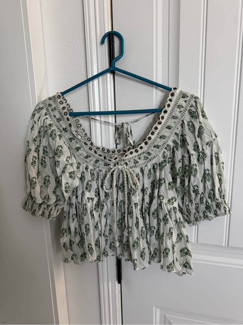 Pilcro Short-Sleeve Crop Babydoll Blouse - Picture 5 of 6